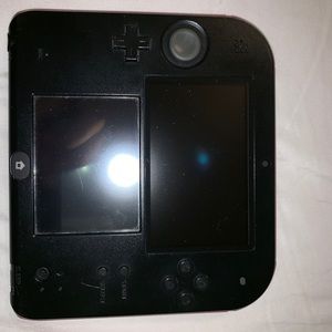 COPY -Nintendo 2DS - buyer fell through/available